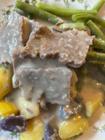 Lade das Bild in den Galerie-Viewer, Tafelspitz in Meerrettich Sauce
