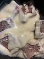 Lade das Bild in den Galerie-Viewer, Tafelspitz in Meerrettich Sauce
